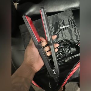 FHI HEAT- FLAT IRON HAIR TOOL 1 3/4